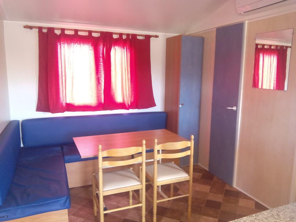 Camping Terra Alta Bot المظهر الخارجي الصورة